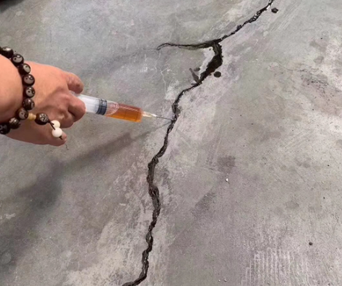 马尾混凝土裂缝修补技术详解​