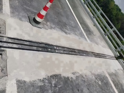 马尾伸缩缝更换后浇筑材料快速结构修补料速砼的产品特点及施工流程​